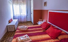 Flesia Home